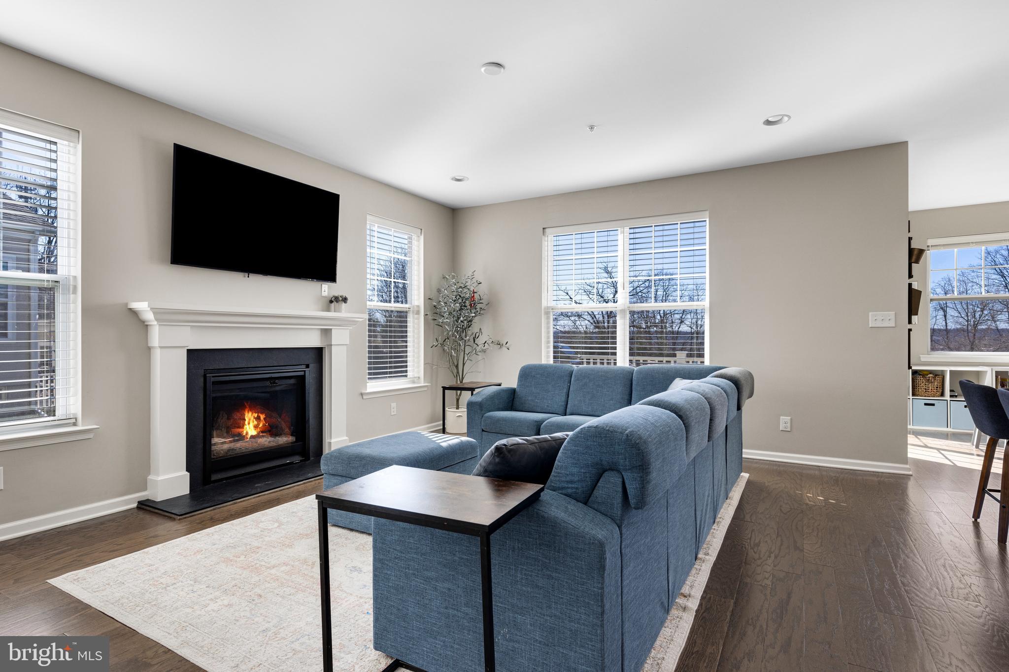 SPRING OAK - Residential