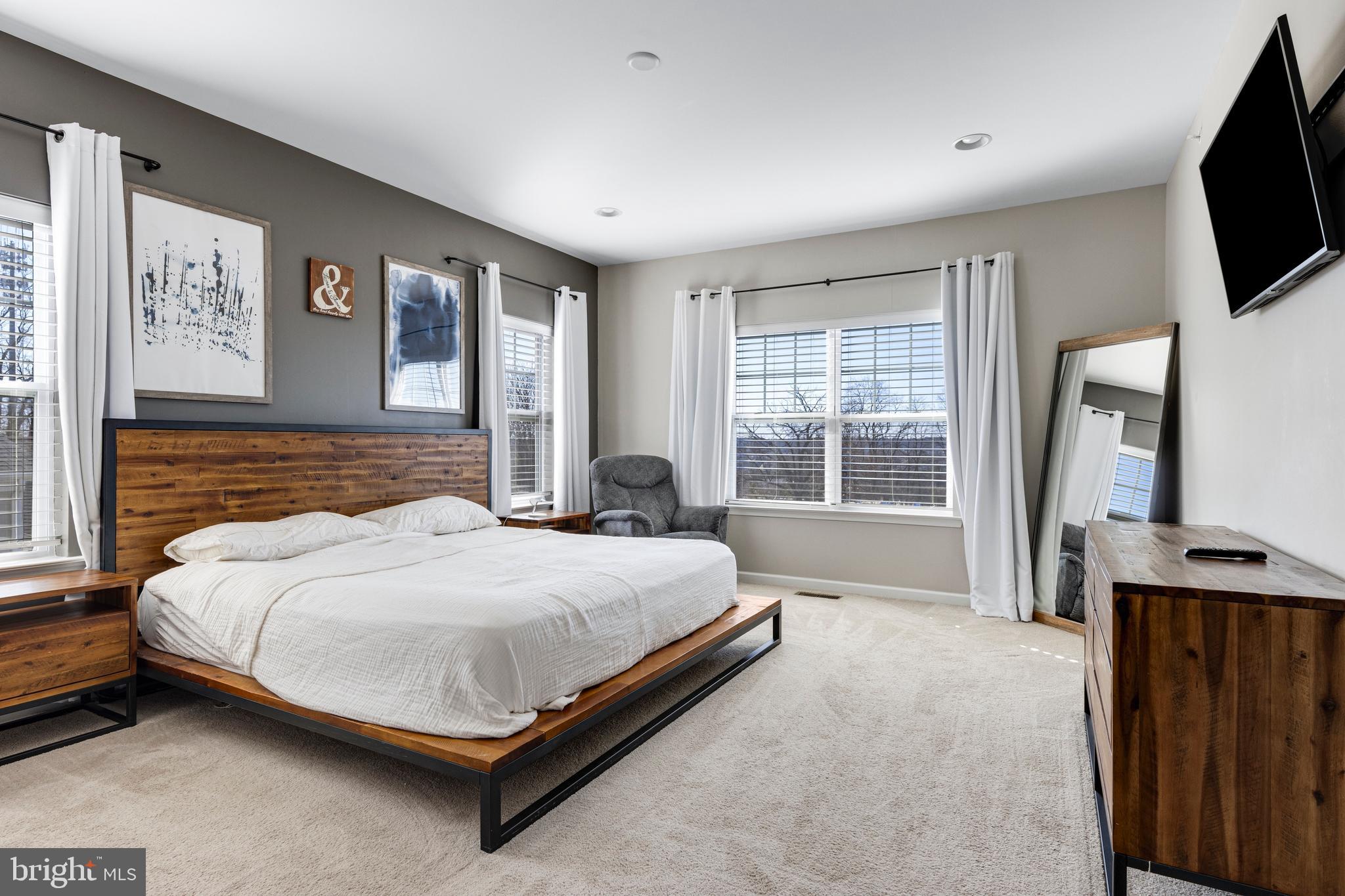 SPRING OAK - Residential