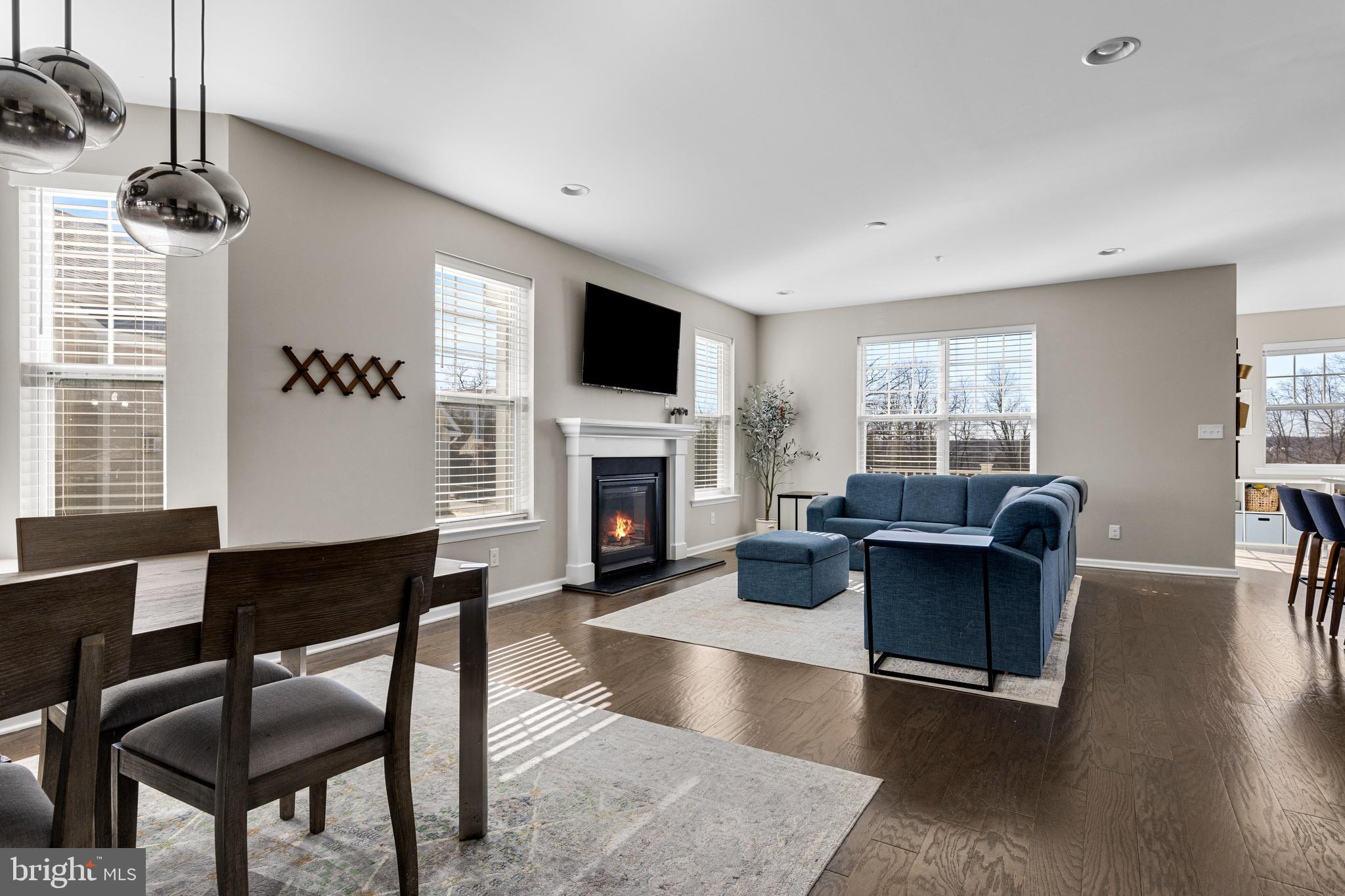 SPRING OAK - Residential