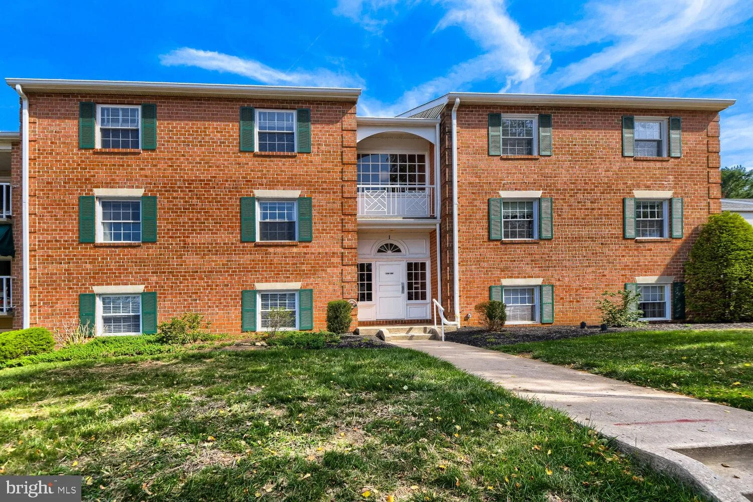 1 Lucan Court Unit 301