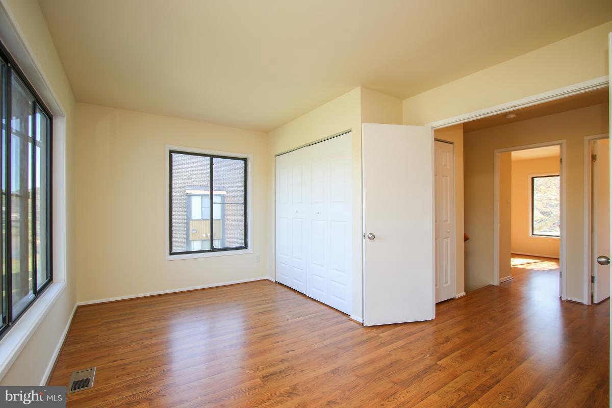 DORSEYS REGARD - Residential