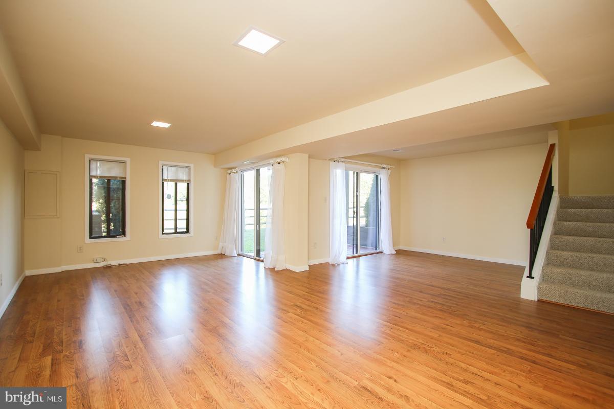 DORSEYS REGARD - Residential