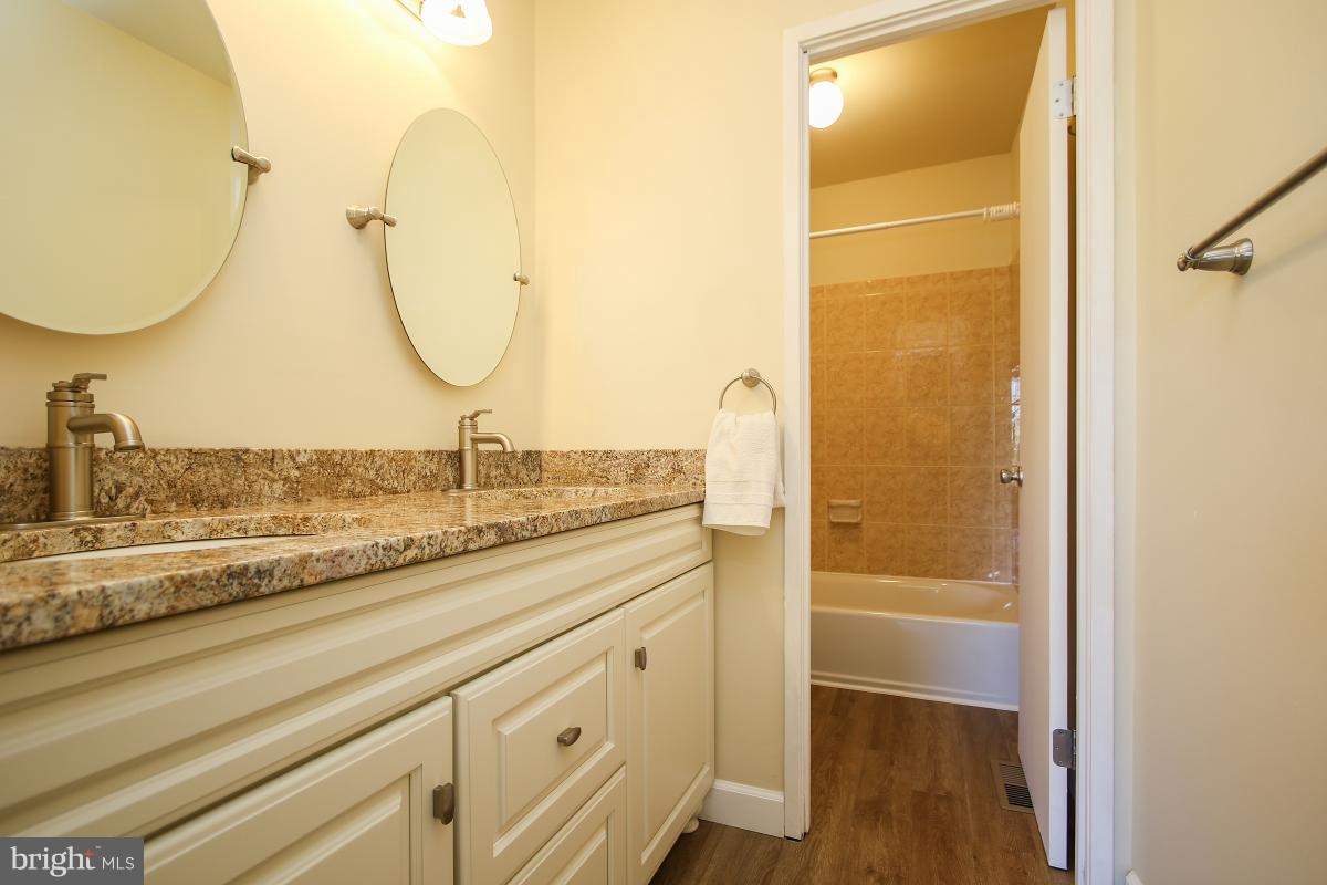 DORSEYS REGARD - Residential