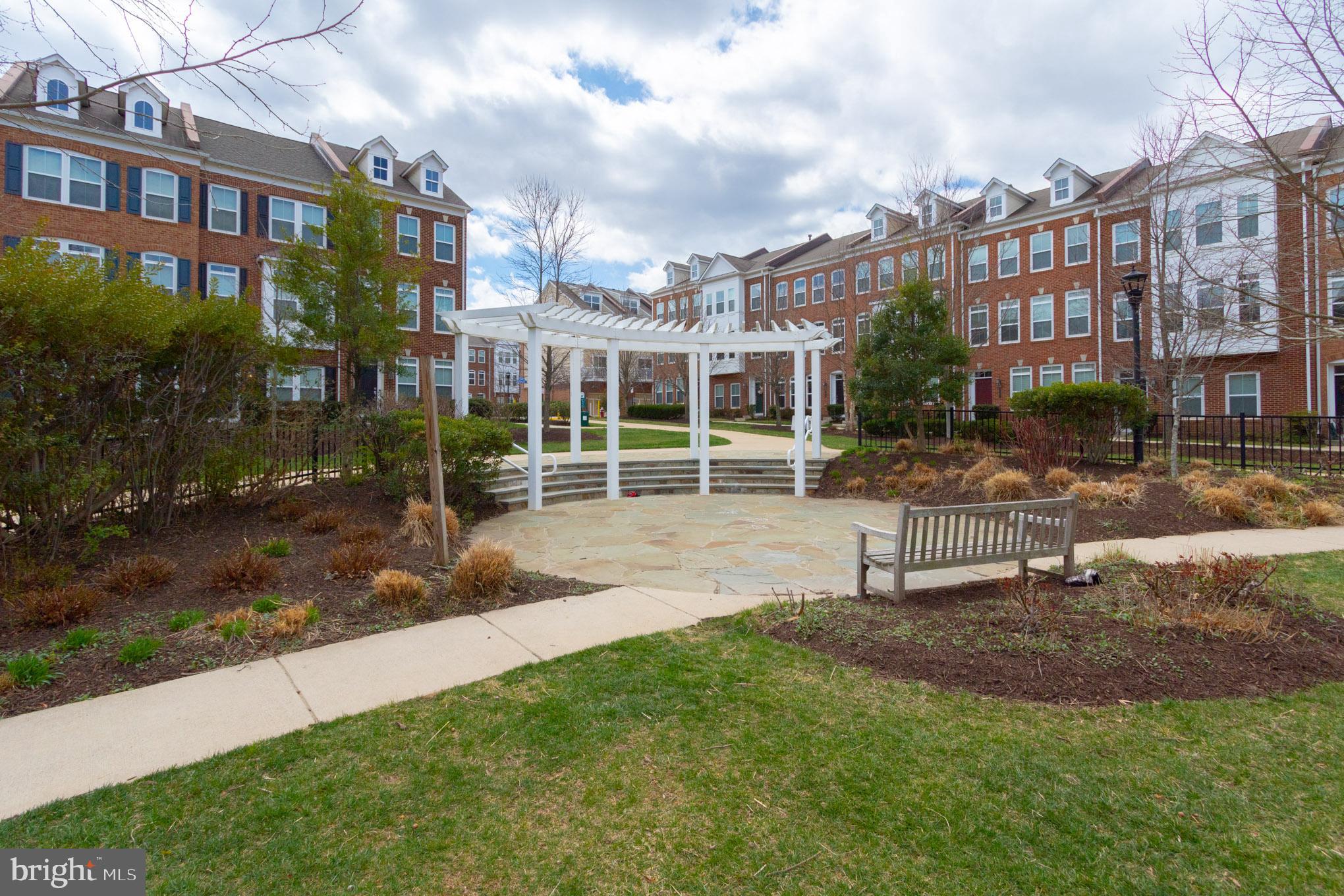 METROWEST - Residential