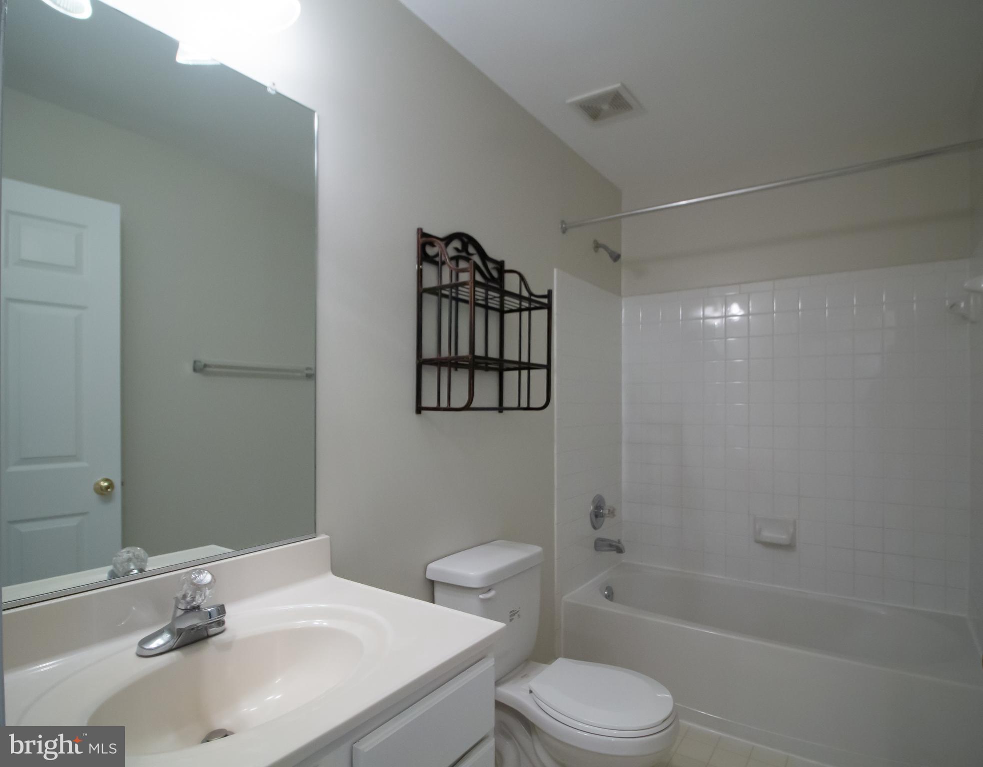 PINEY ORCHARD - Residential Lease