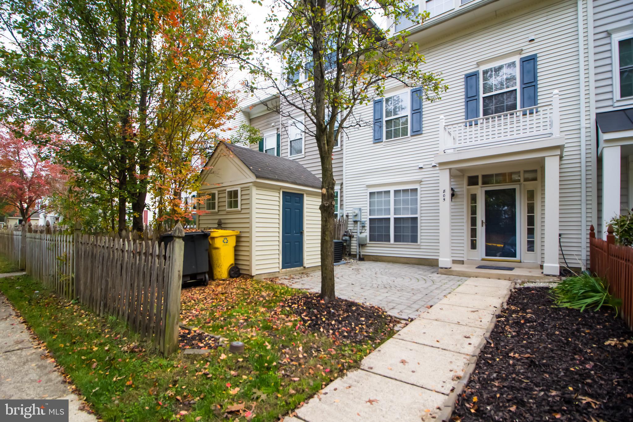 PINEY ORCHARD - Residential Lease