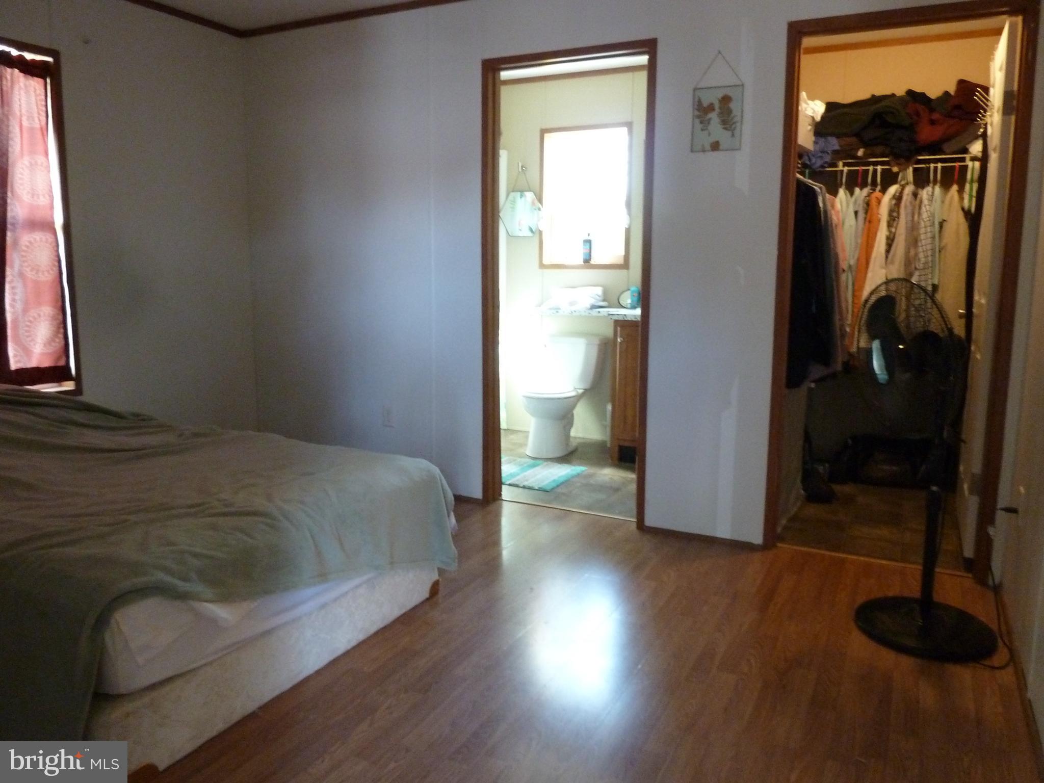 LAKESIDE - Residential