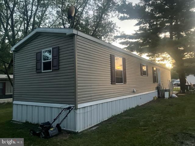 LAKESIDE - Residential