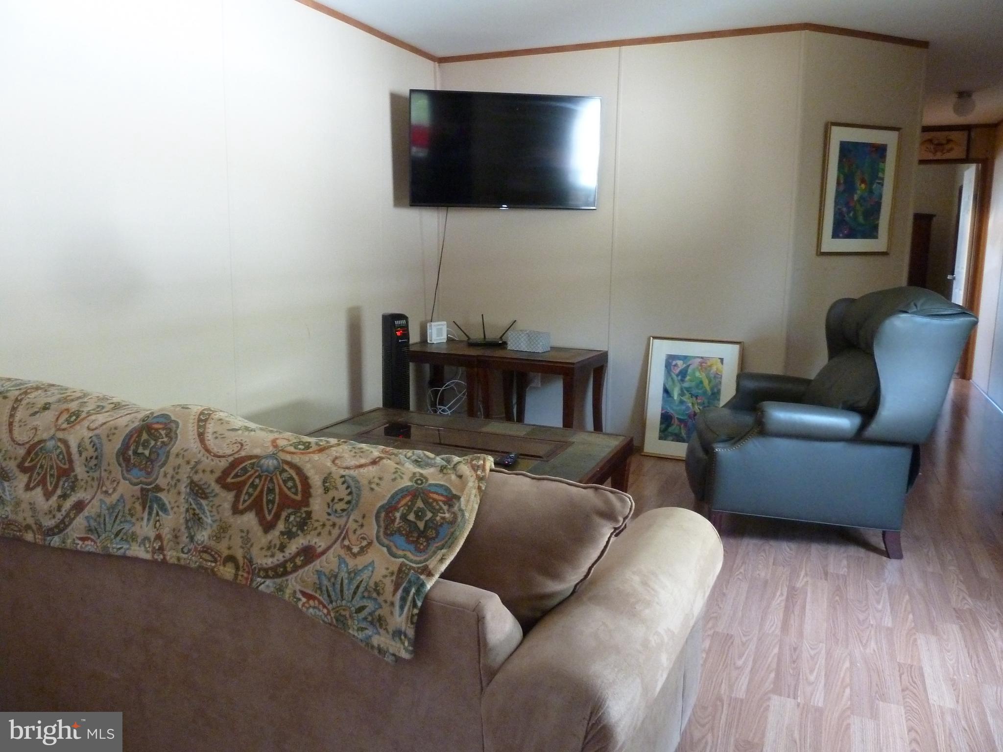 LAKESIDE - Residential