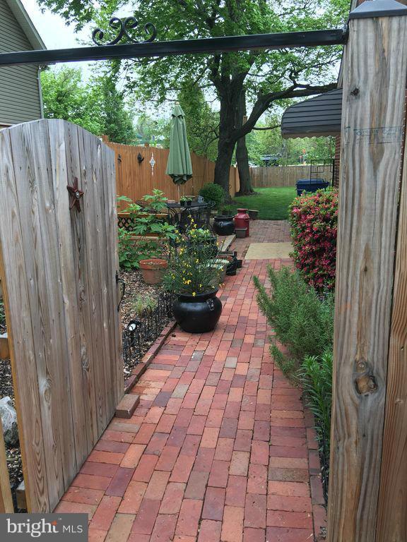 HORNBAKER - Residential