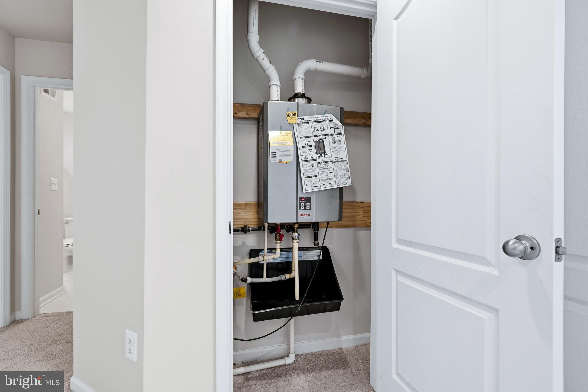 THE VILLAGE AT CABIN BRANCH - Residential