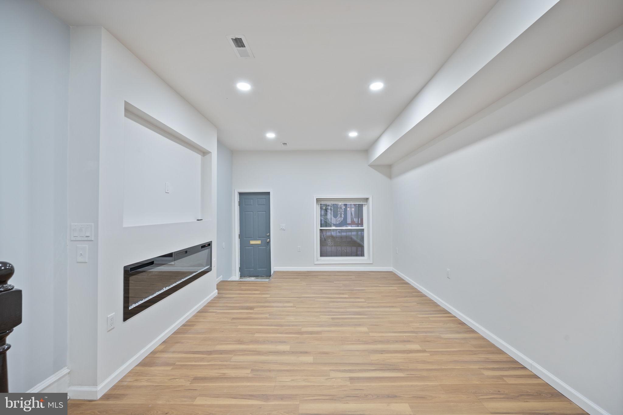 MIDDLE EAST - Residential