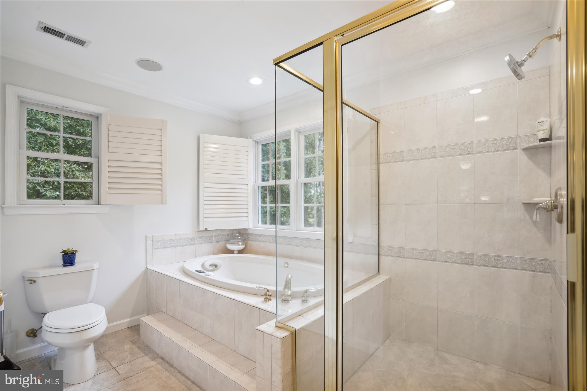 OAKLANDS - Residential