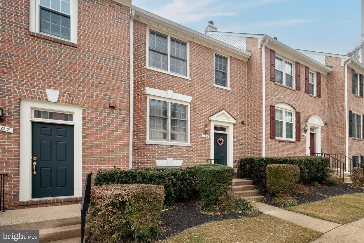 309 S PICKETT STREET