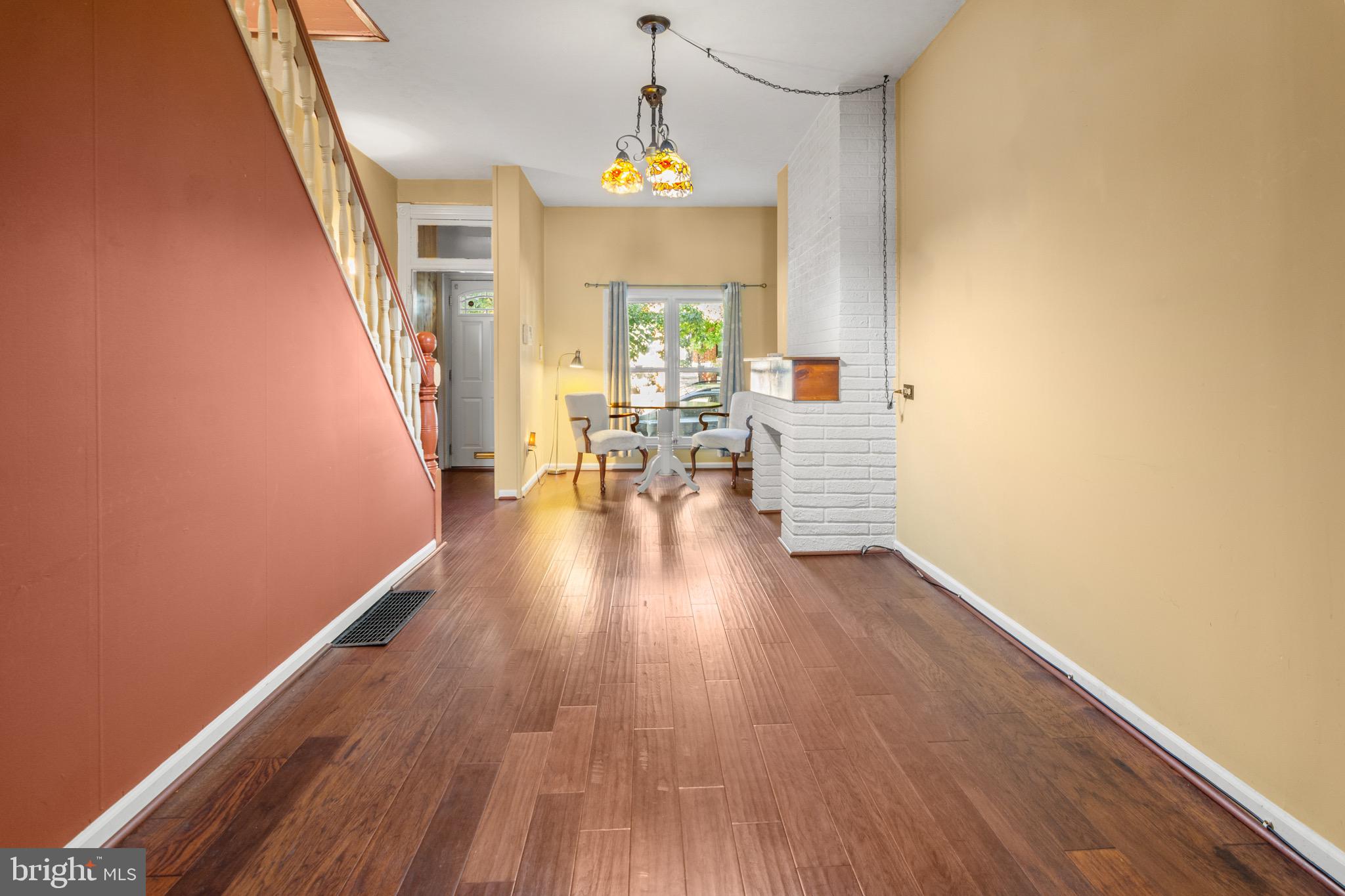 3 N MILTON AVENUE