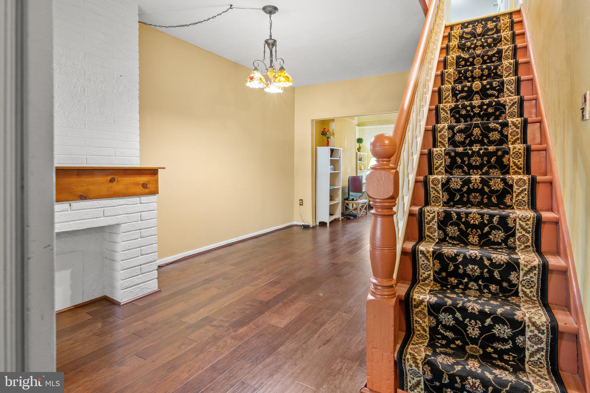 3 N MILTON AVENUE
