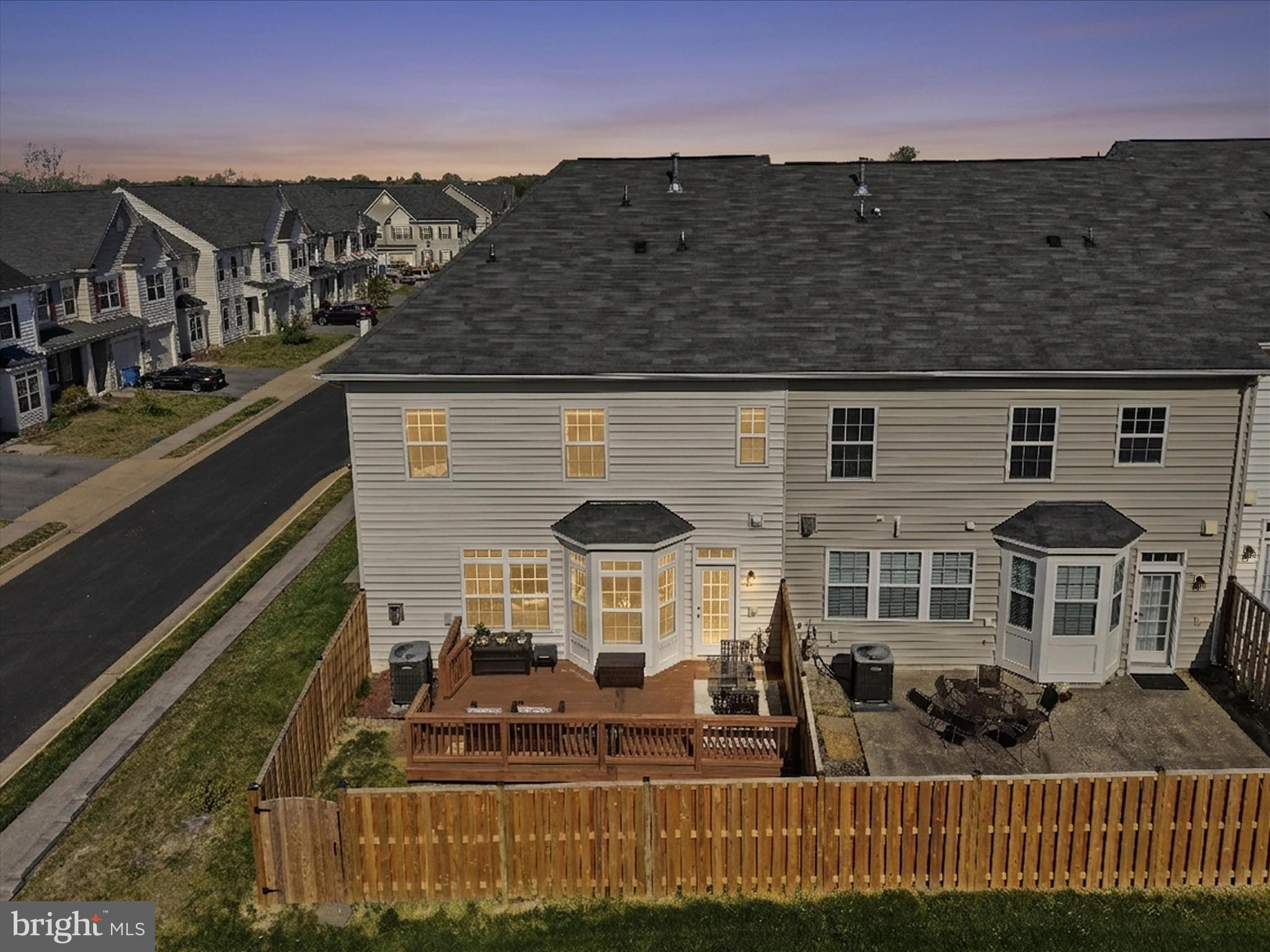 WAKELAND MANOR - Residential