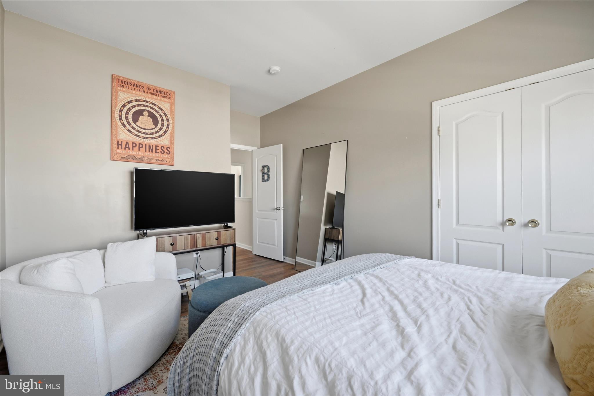 WAKELAND MANOR - Residential