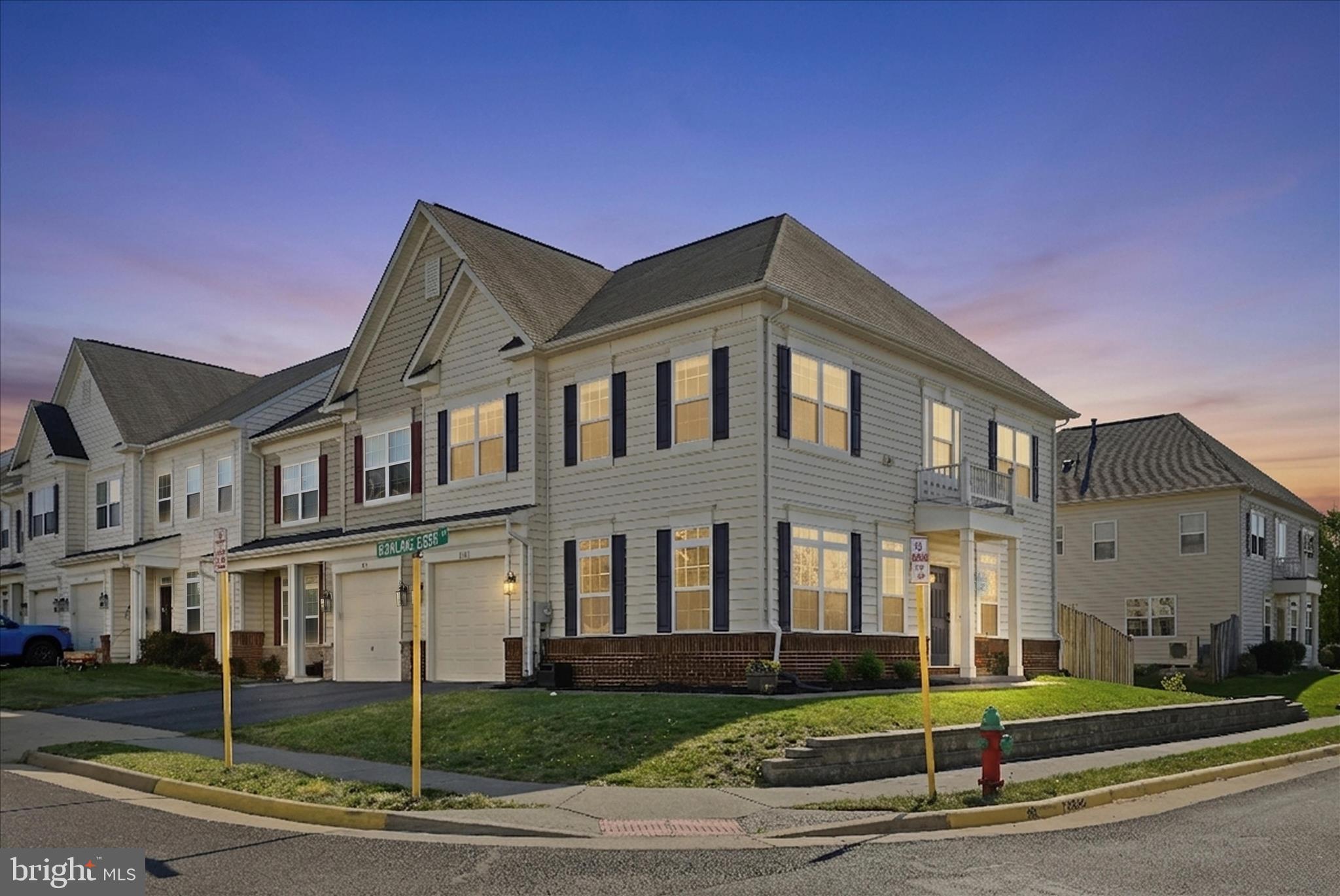 WAKELAND MANOR - Residential