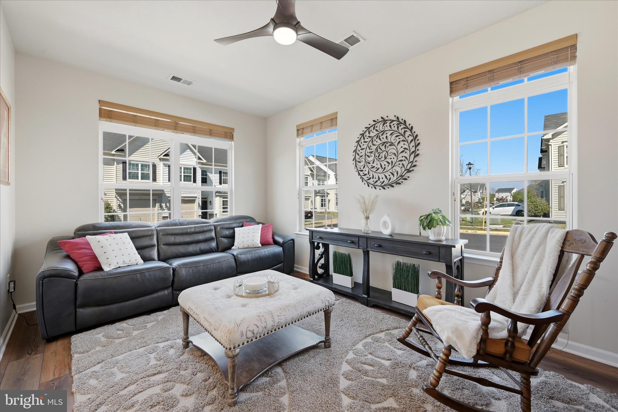 WAKELAND MANOR - Residential