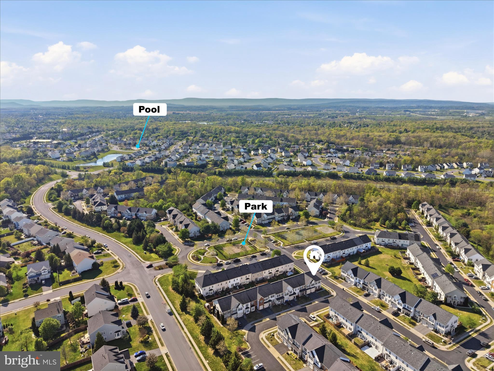 WAKELAND MANOR - Residential