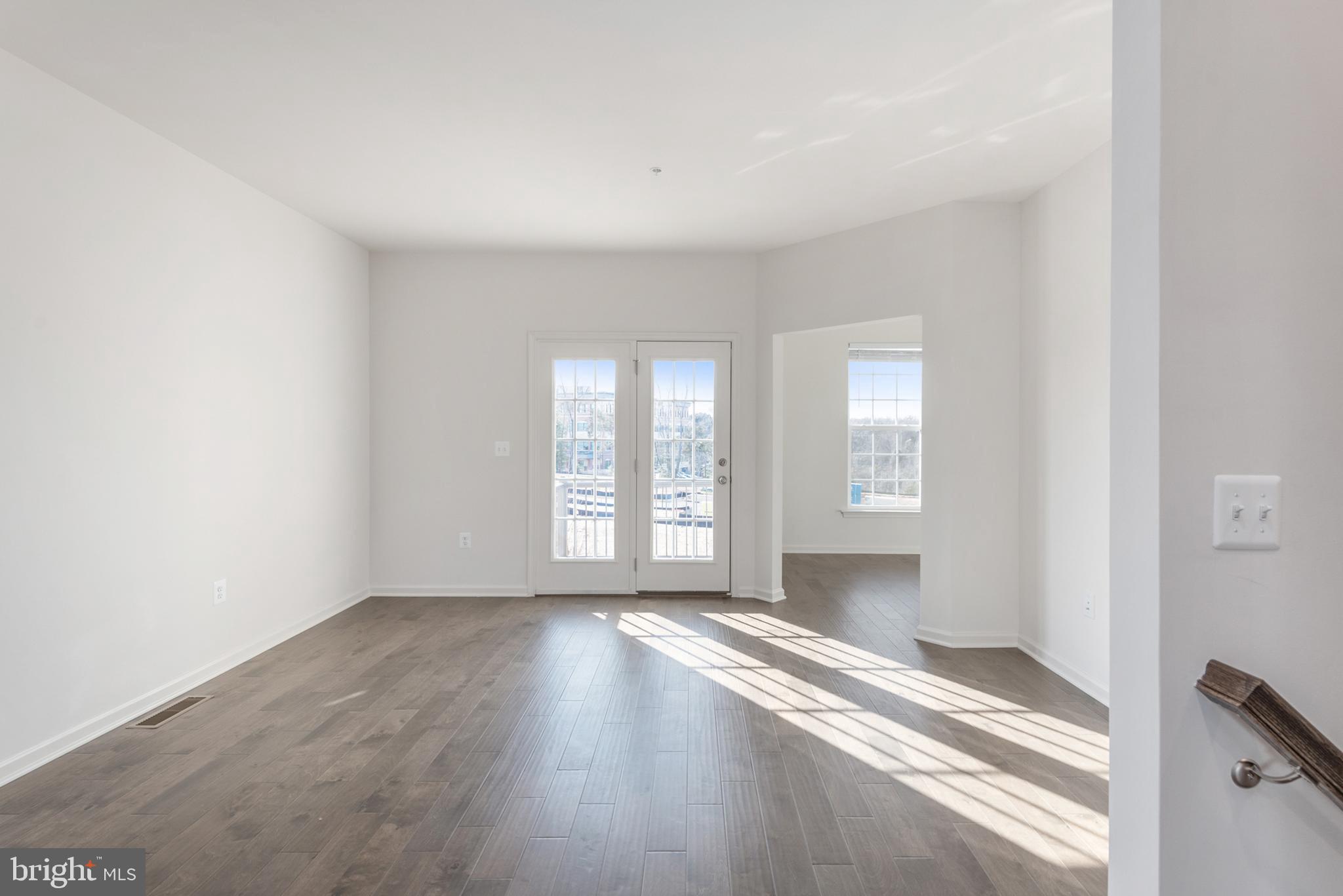 SIGNAL HILL - Residential