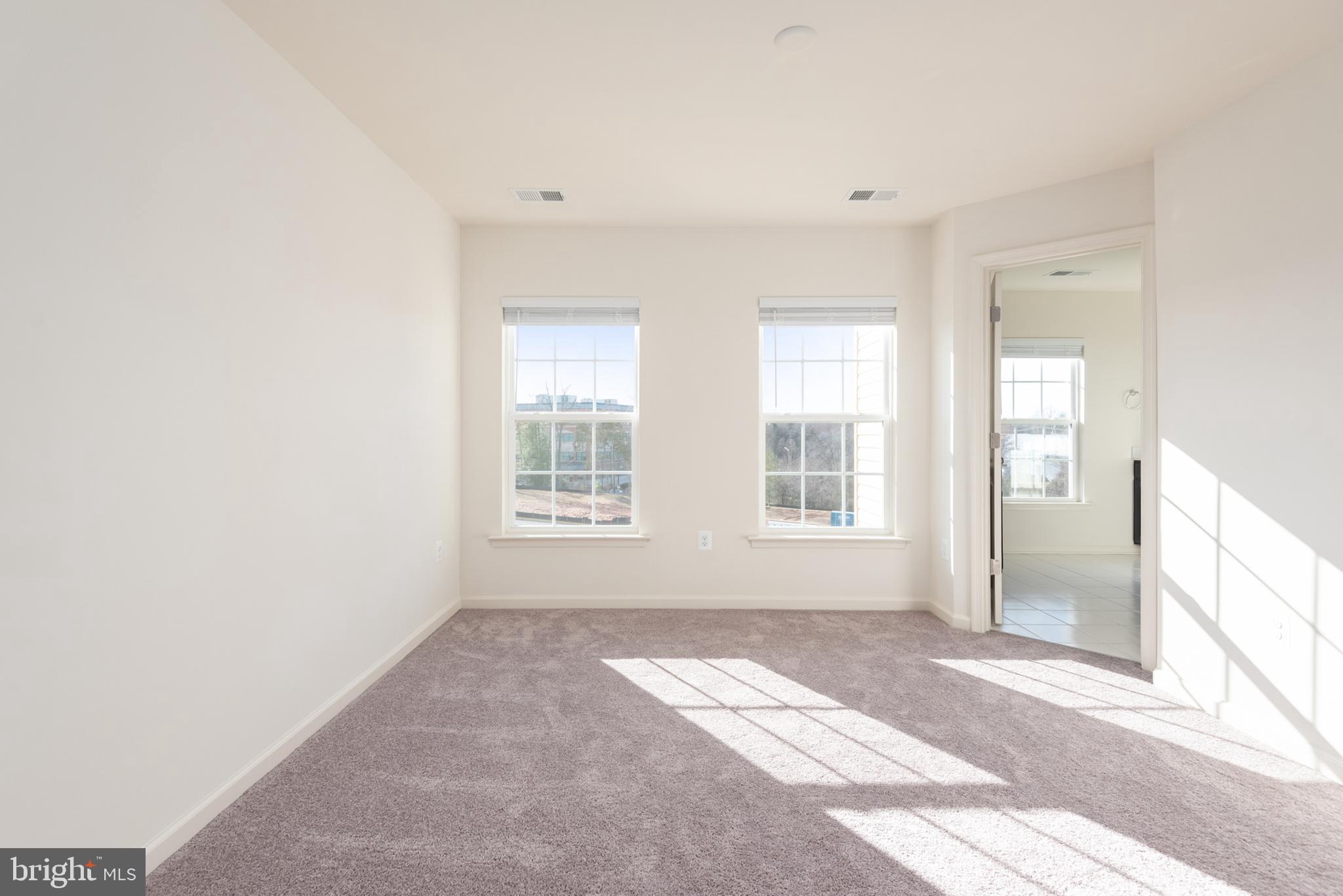 SIGNAL HILL - Residential