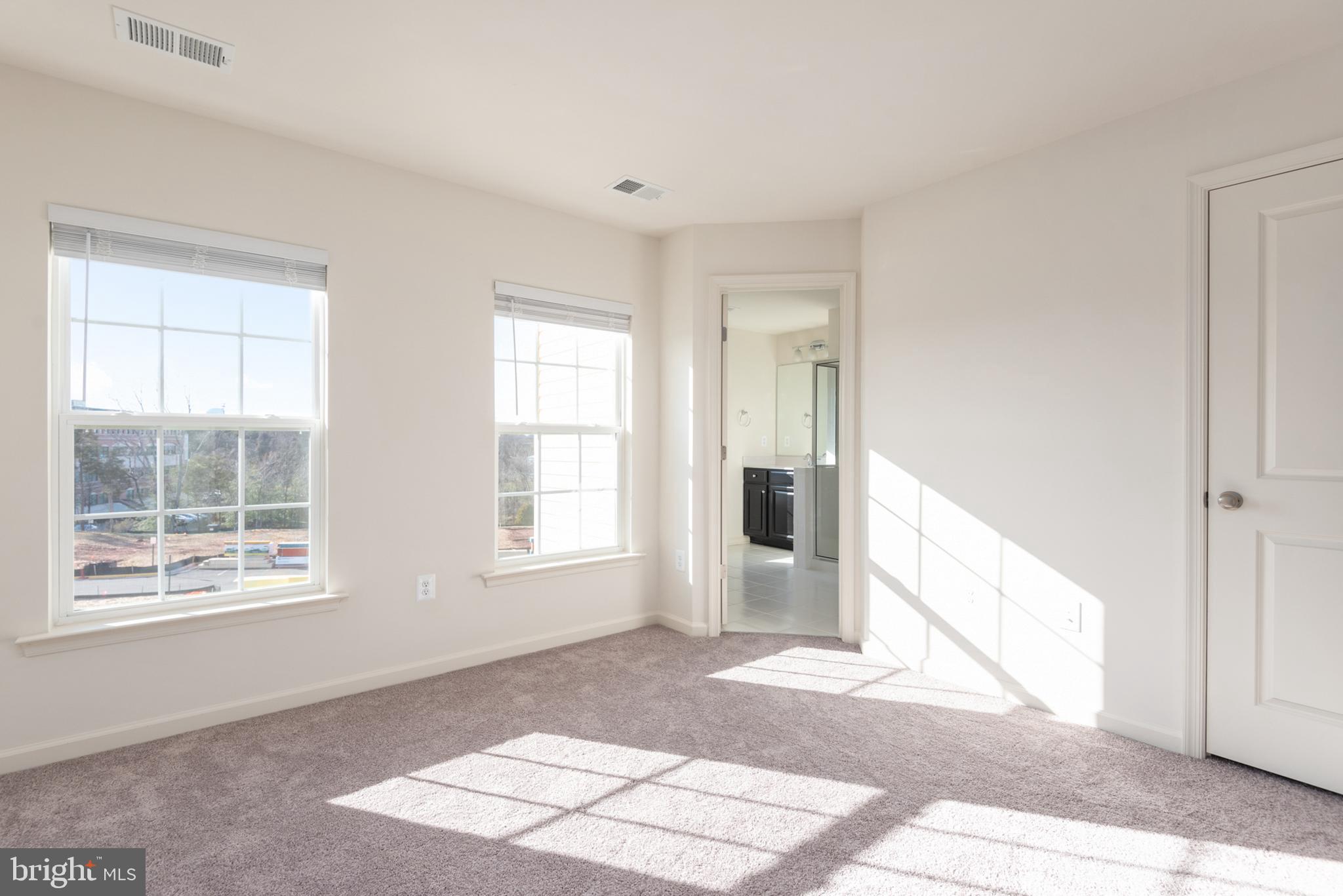 SIGNAL HILL - Residential