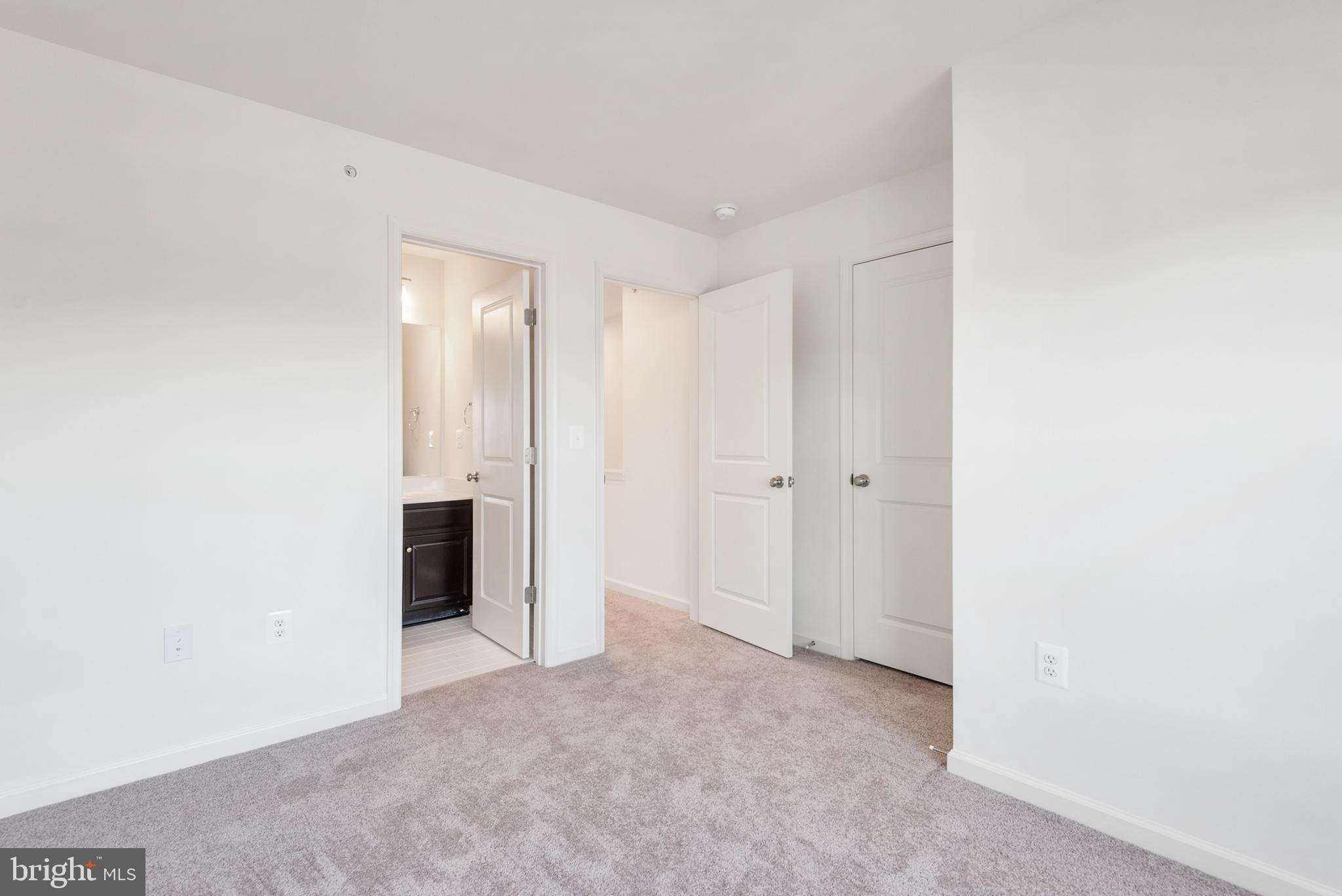 SIGNAL HILL - Residential