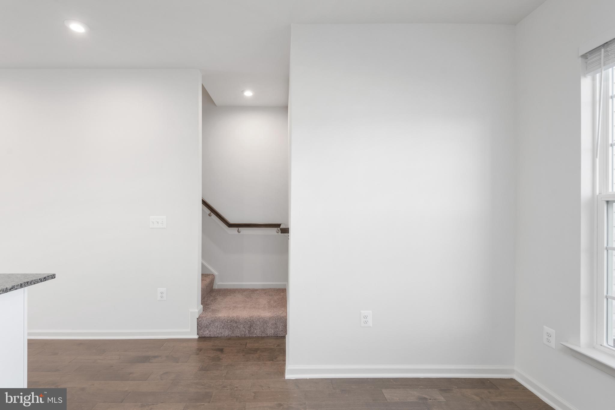 SIGNAL HILL - Residential