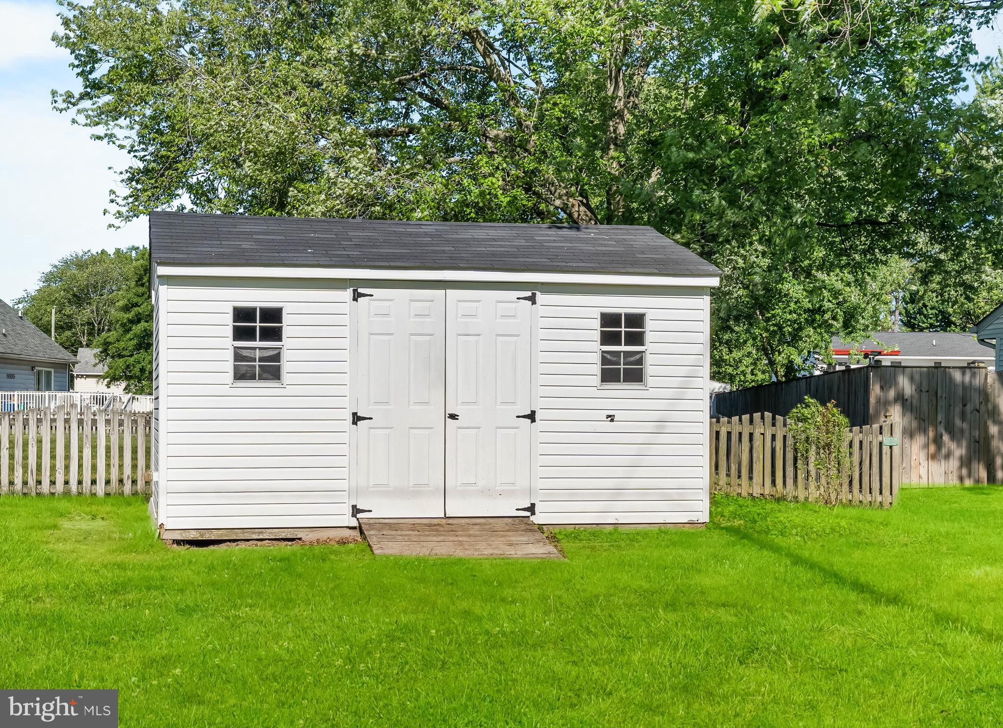 KENT ISLAND ESTATES - Residential