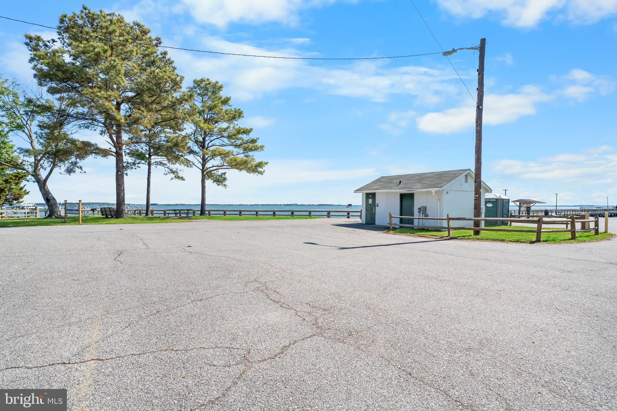 KENT ISLAND ESTATES - Residential