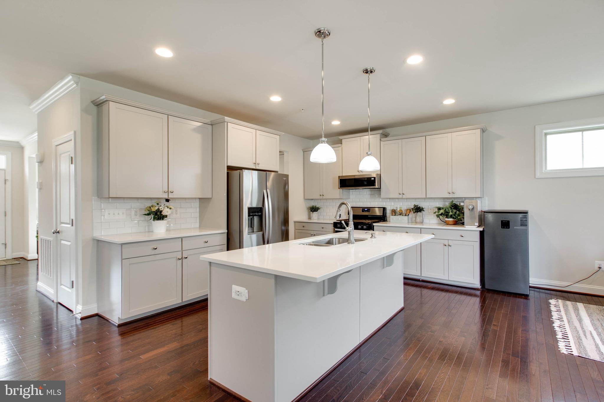 LANDSDALE - Residential