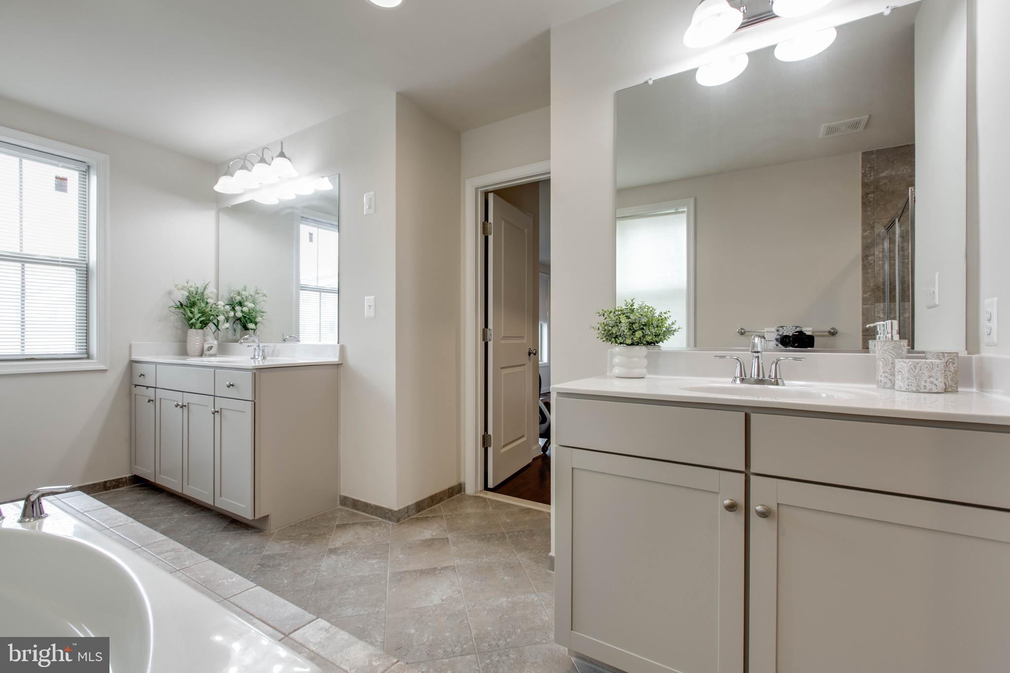 LANDSDALE - Residential