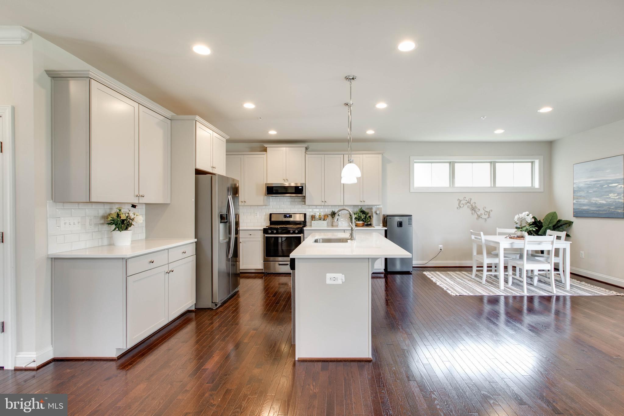 LANDSDALE - Residential