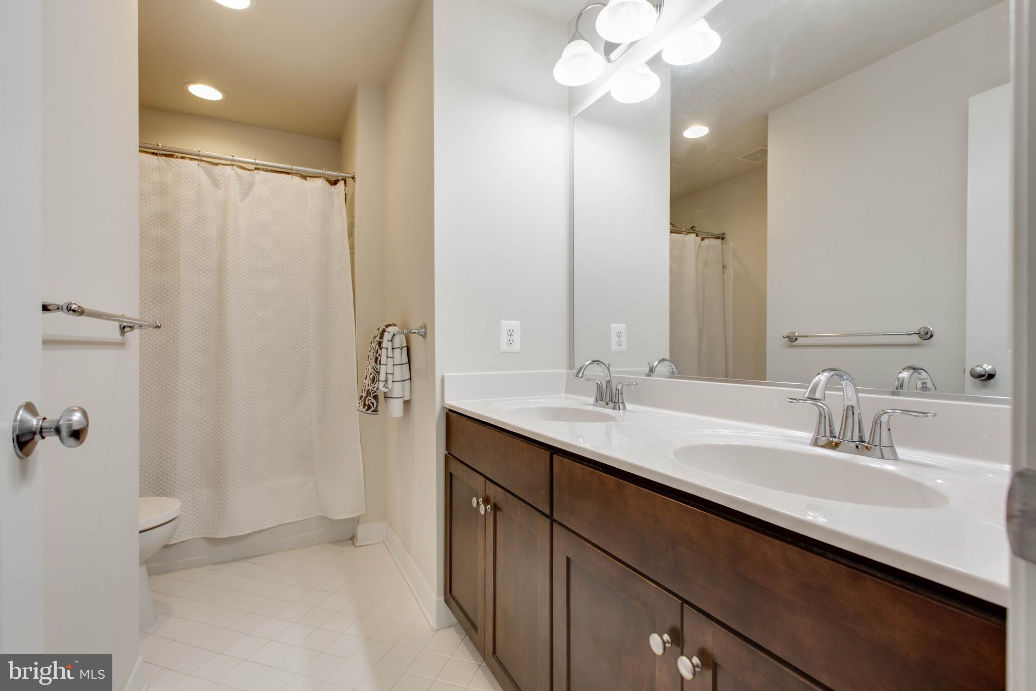 LANDSDALE - Residential