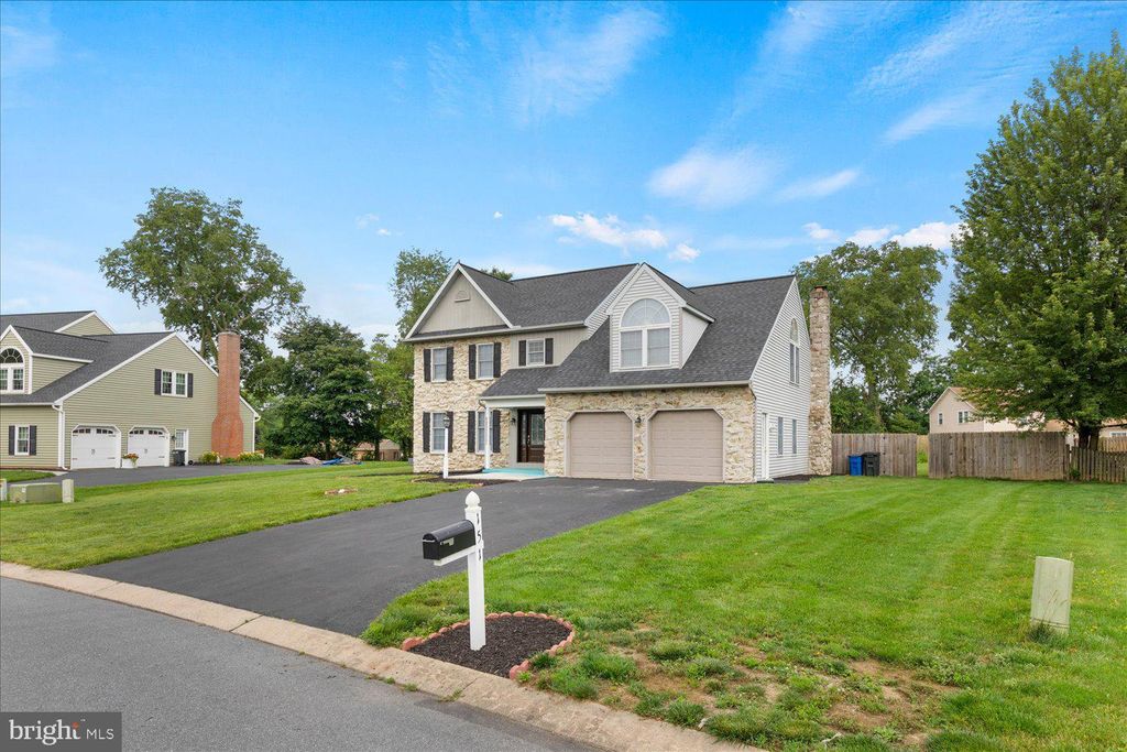 Photo of 151 STRICKLER RUN DR, COLUMBIA, PA 17512 (MLS # PALA2036670)