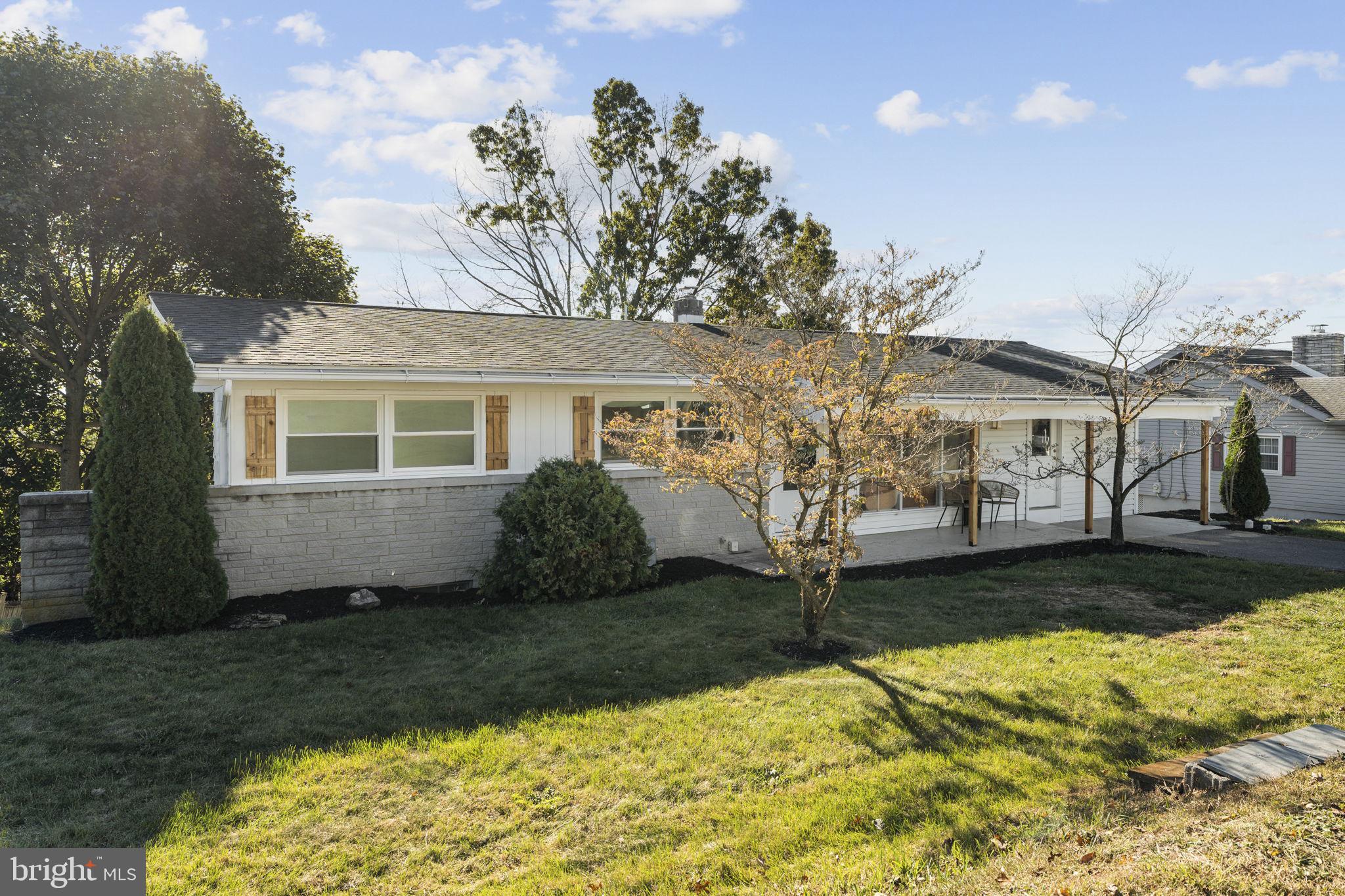 930 GROFF AVENUE