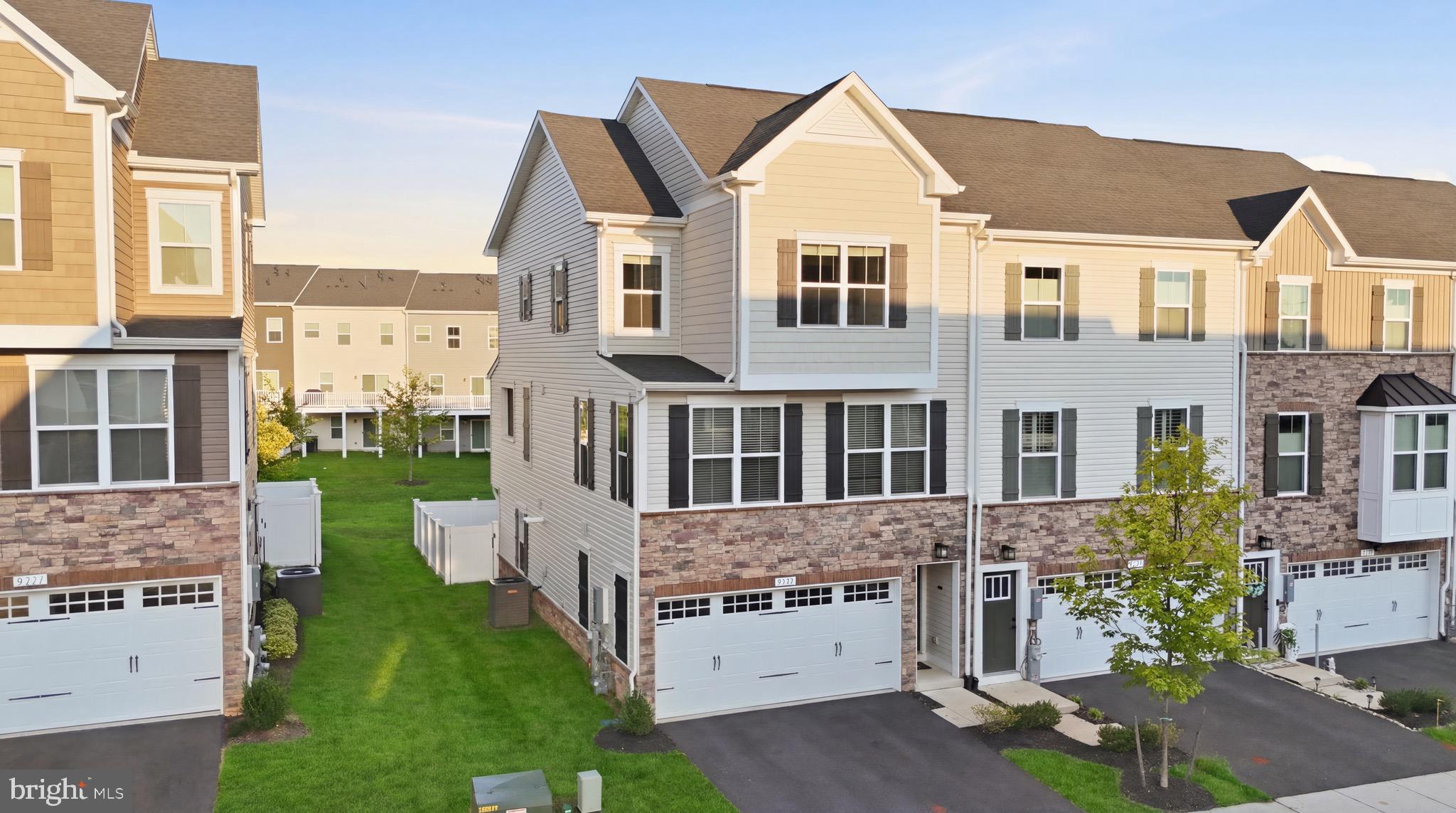 8115 PRIMROSE LANE