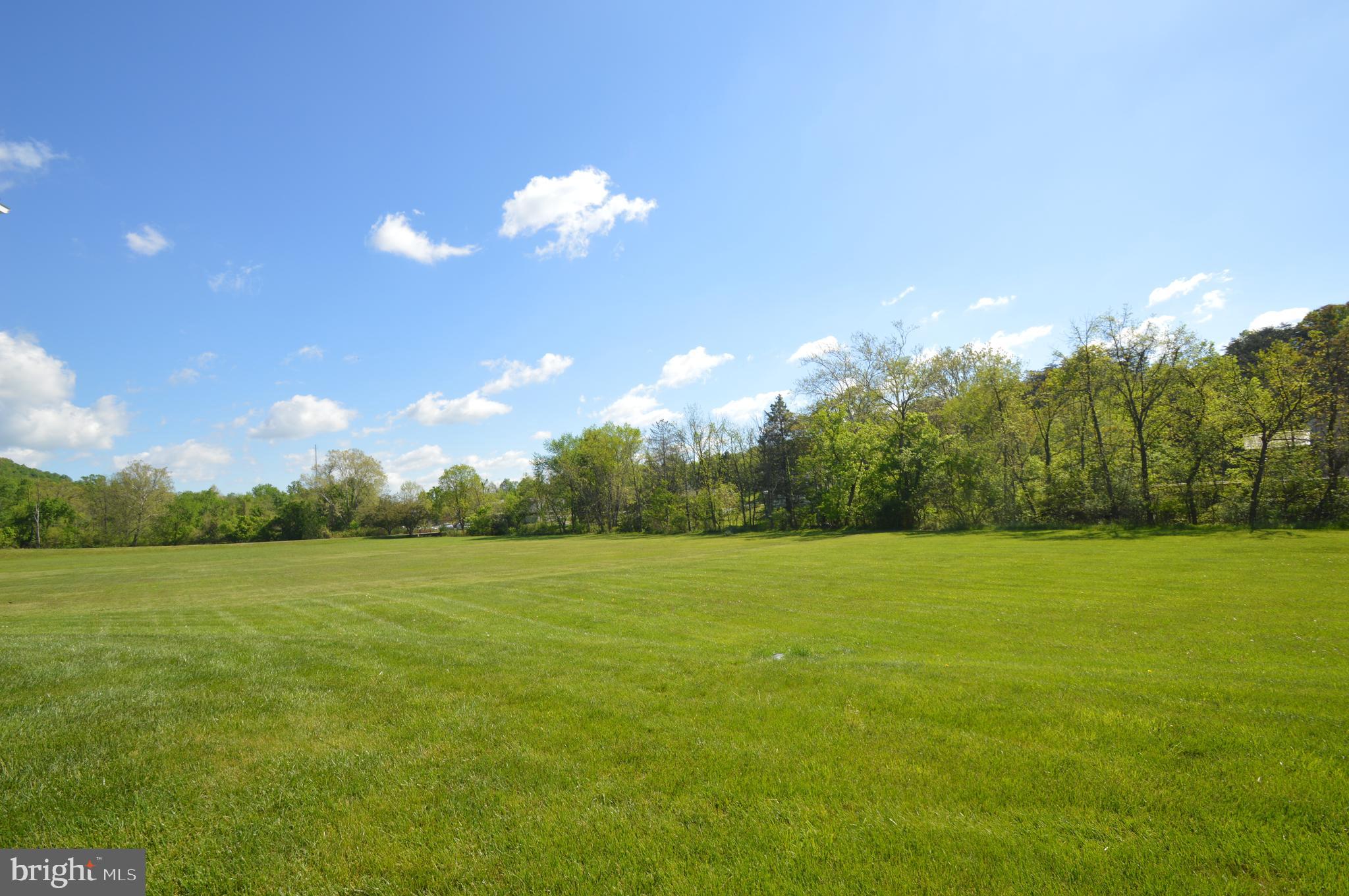 BERKELEY GARDENS - Residential