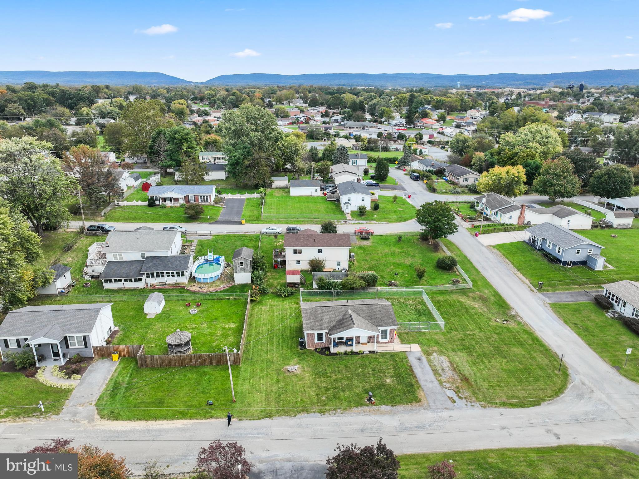 ORCHARD HILLS - Residential