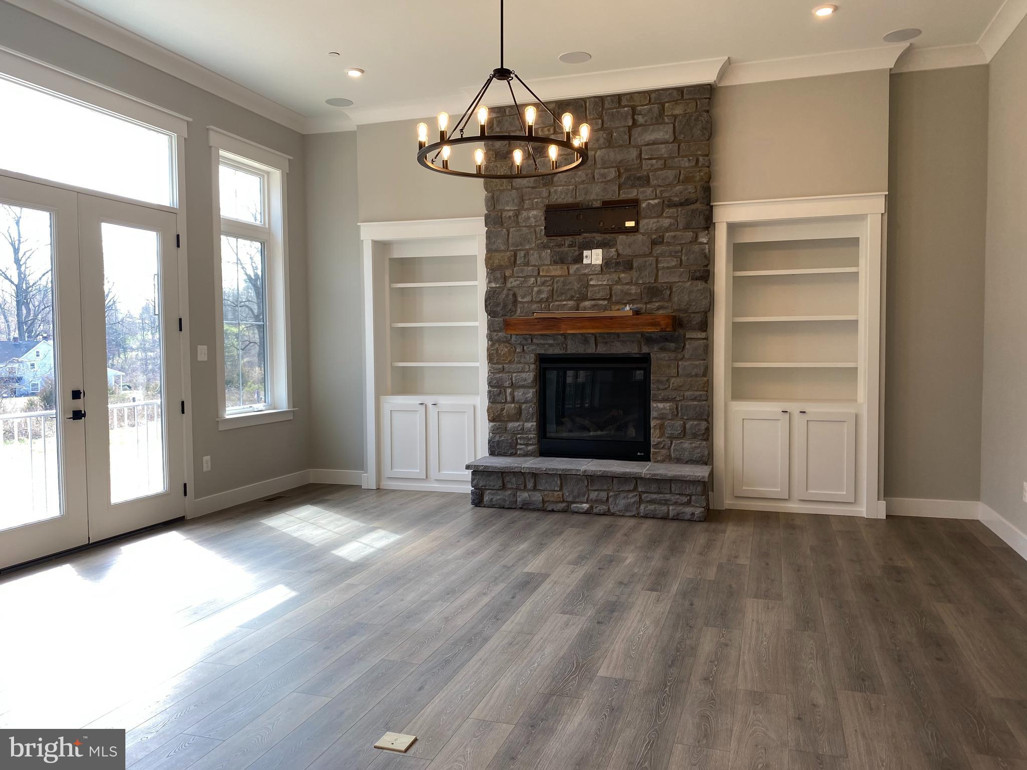 HAHN'S MEADOW - Land