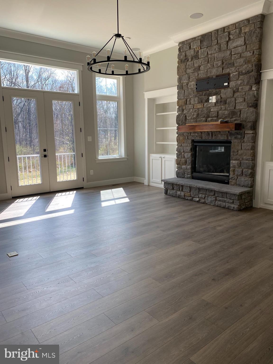 HAHN'S MEADOW - Land