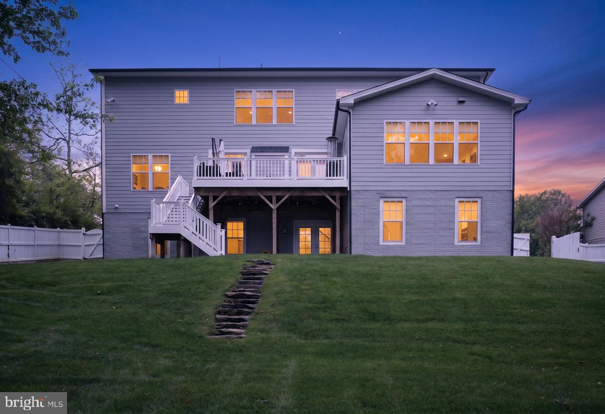 OAKCREST - Residential