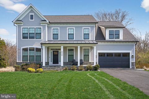 Photo of 2725 Willow Drive, VIENNA, VA 22181 (MLS # VAFX2300696)
