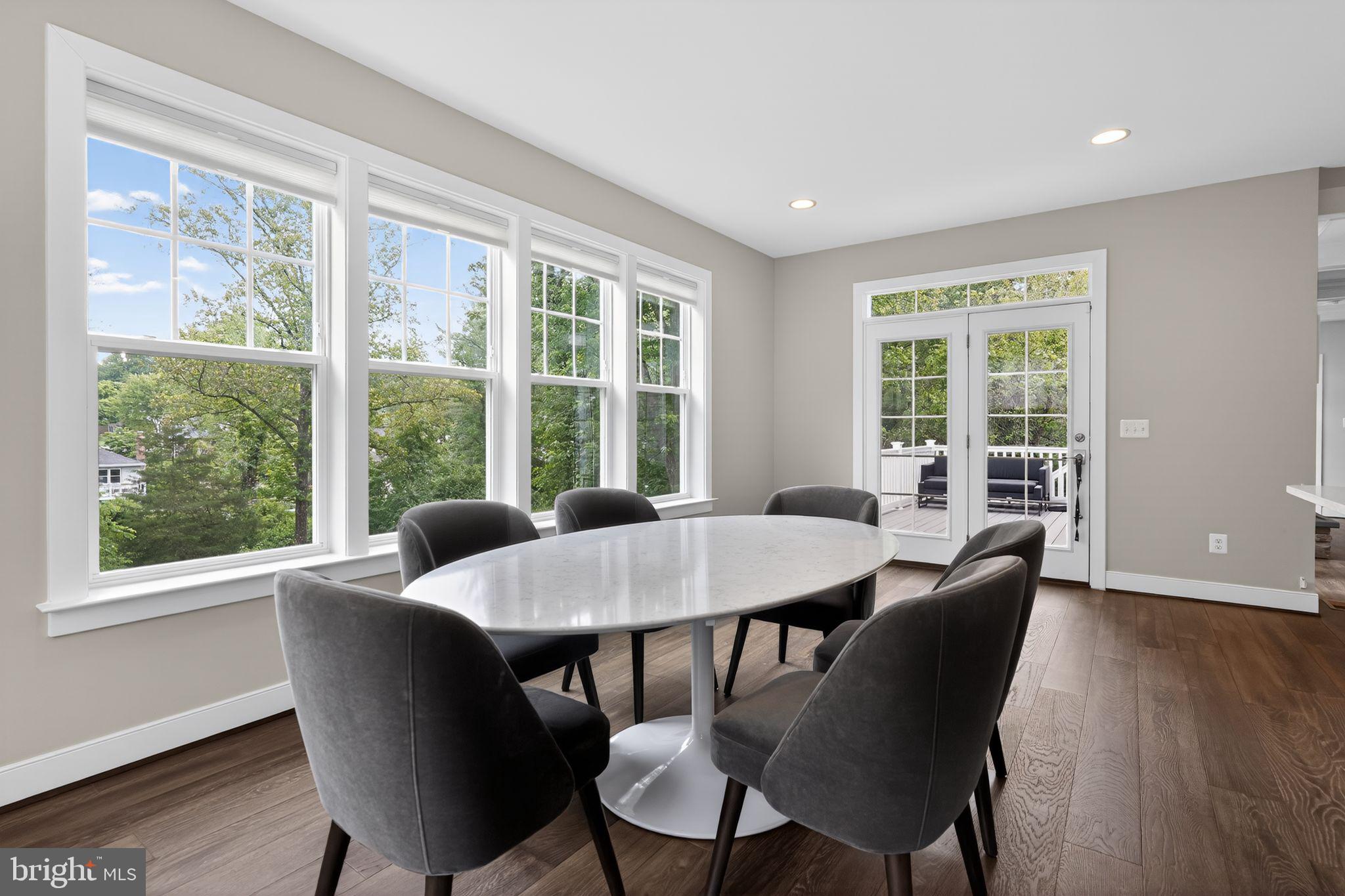 OAKCREST - Residential