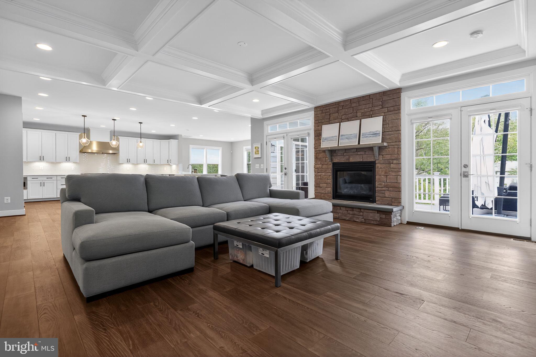OAKCREST - Residential