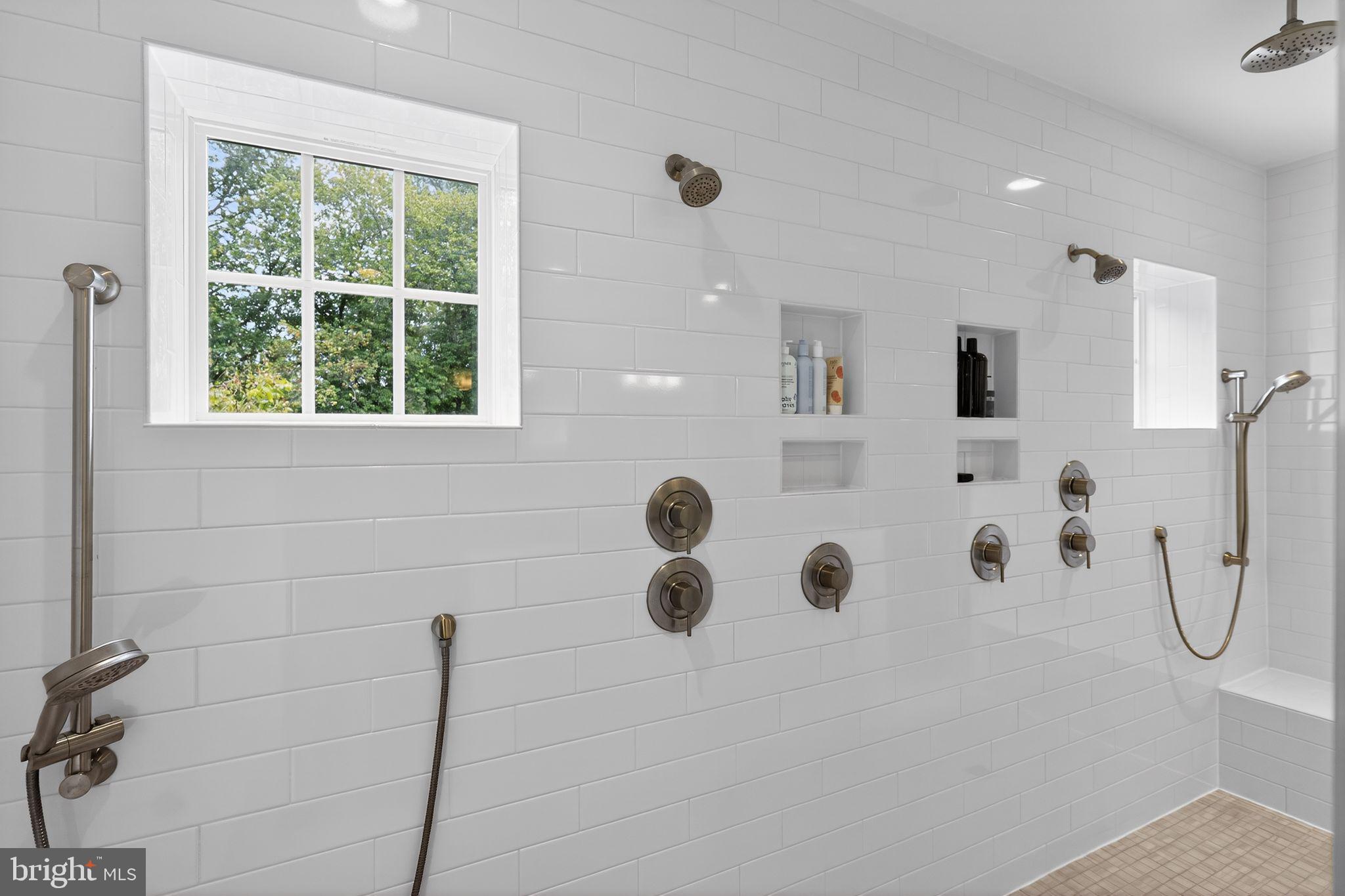 OAKCREST - Residential