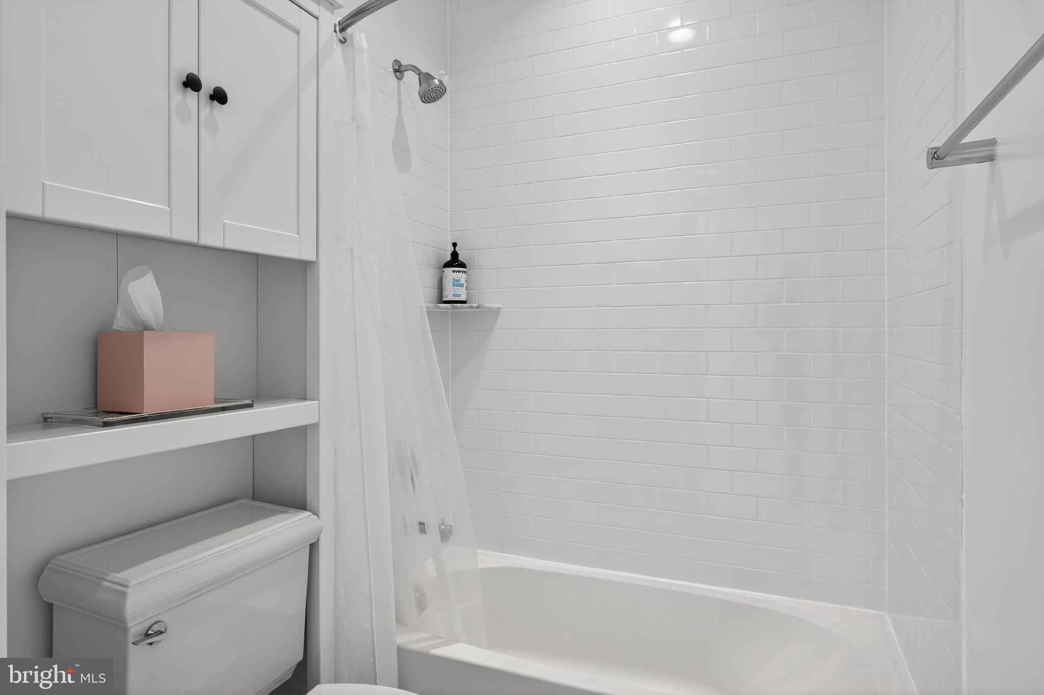 OAKCREST - Residential