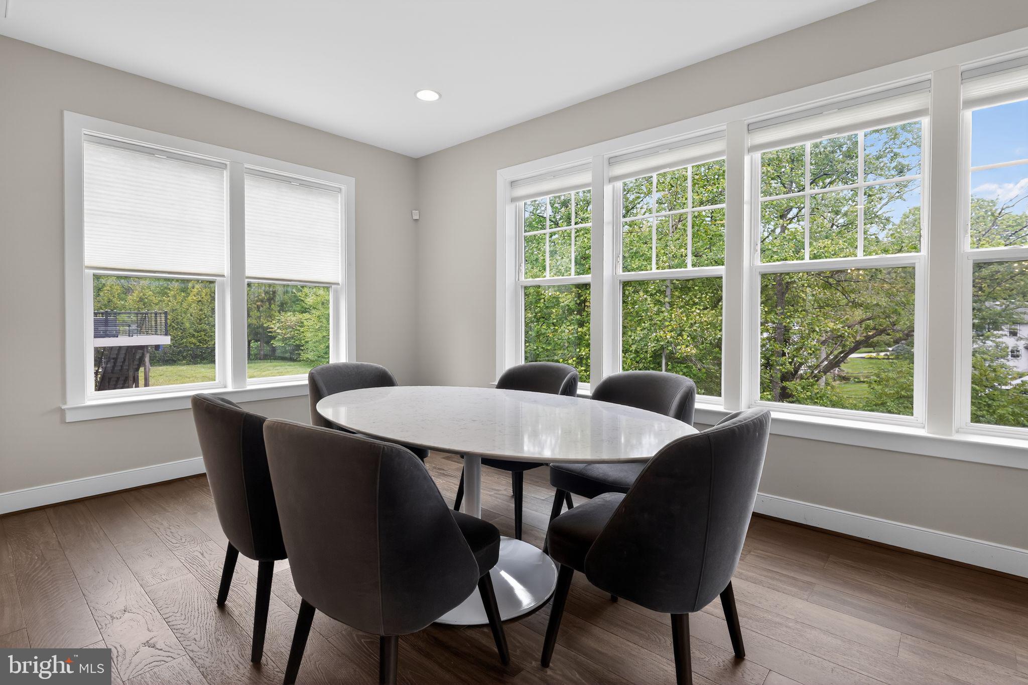 OAKCREST - Residential